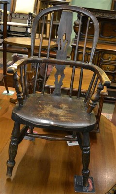 Lot 1327 - A 19th century child's oak Windsor chair