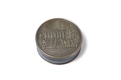 Lot 64 - French circular snuff box and cover, mounted with military scene to cover (a.f.)