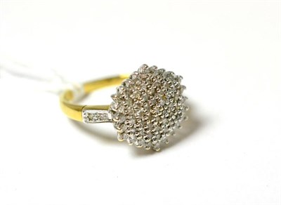 Lot 78 - A multi stone diamond cluster ring, 18ct gold