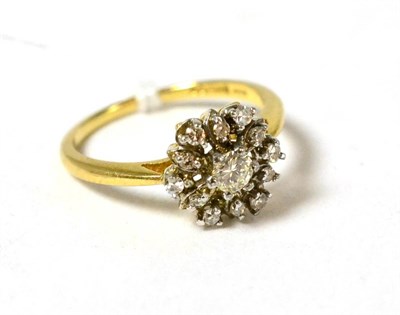 Lot 114 - A diamond cluster ring