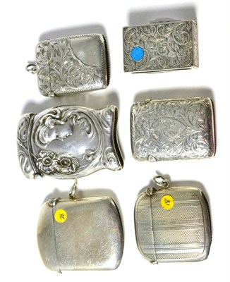 Lot 287 - Five assorted silver and sterling vesta cases and a hinged matchbox