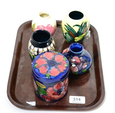 Lot 314 - Five pieces of Moorcroft, including Lamia, Magnolia, Violet and Anemone patterns