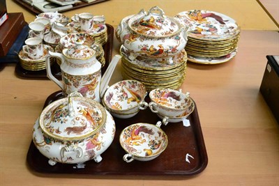 Lot 336 - A Royal Crown Derby ''Olde Avesbury'' dinner service