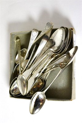 Lot 353 - A small quantity of silver teaspoons, various makers and marks