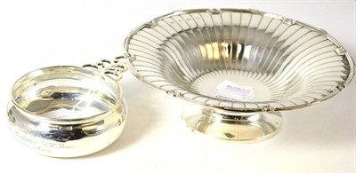 Lot 391 - A silver footed dish and a wine taster stamped 'STERLING' and '925'