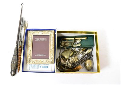 Lot 417 - A quantity of jewellery, silver and plated spoons, silver handled button hook, modern...