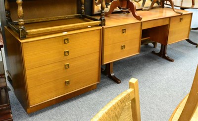 Lot 1011 - G-Plan dressing table and matching chest of four drawers