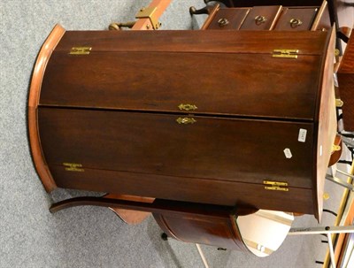 Lot 1047 - A mahogany bow front hanging corner cabinet and Edwardian mahogany shell inlaid corner...