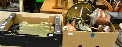 Lot 1086 - Two boxes of assorted copper, copper jugs, brass kitchenalia, horse brasses, two powder flasks...