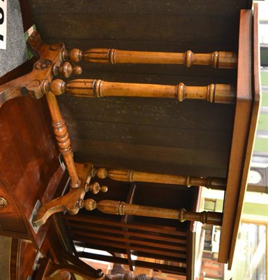 Lot 1367 - An Edwardian mahogany occasional table