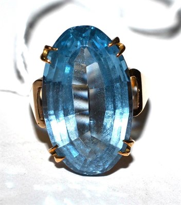 Lot 337 - A 9ct gold blue topaz ring