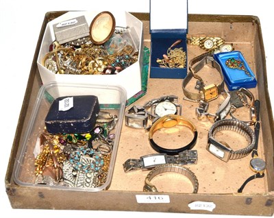 Lot 416 - A miscellaneous collection of costume jewellery and watches (qty)