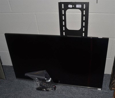 Lot 1142 - A Samsung flatscreen internet TV with bracket