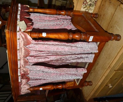 Lot 1178 - A Victorian mahogany framed doll's four poster bed