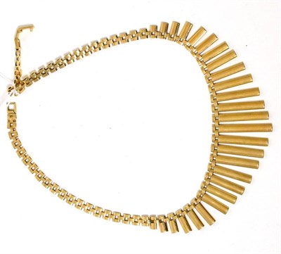 Lot 108 - A 9ct gold fringe necklace, length 39.5cm, drop length 3.2cm