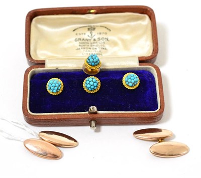 Lot 117 - Four turquoise set bombé buttons and a pair of gilt metal cufflinks