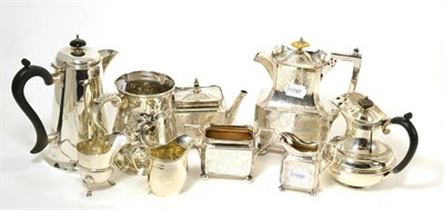 Lot 148 - A group of largely George V silver tea and coffee service pieces, together with a tankard...