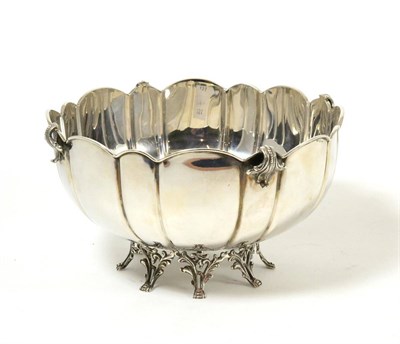 Lot 151 - 800 standard silver bowl of lobed form, 20cm diameter