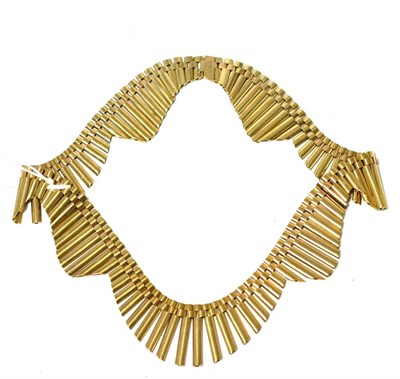 Lot 241 - A 9ct gold graduated fringe necklace, length 45cm, longest section 2.8cm