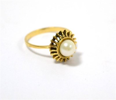 Lot 403 - Gold and pearl ring