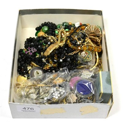 Lot 476 - A quantity of jewellery including a silver bracelet, beads, brooches, costume jewellery etc