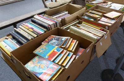 Lot 1129 - A large quantity of books including fashion and science fiction (six boxes)