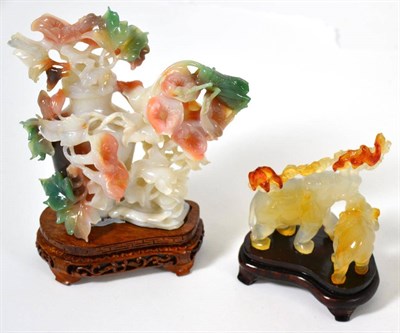 Lot 44 - Two Chinese hardstone carvings in original boxes