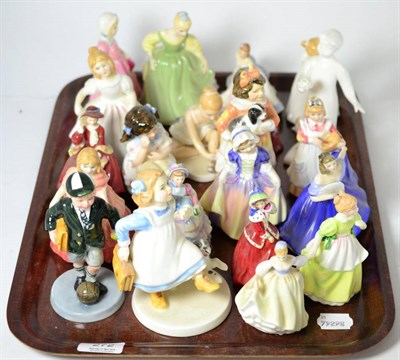 Lot 272 - A group of twenty-one Royal Doulton figures