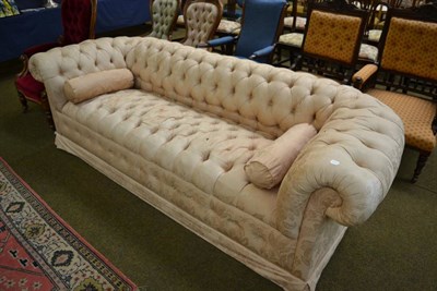 Lot 1366 - Victorian Chesterfield settee upholstered in pale pink damask