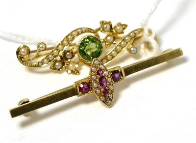 Lot 46 - An 18ct peridot and split pearl bar brooch and an 18ct ruby and split pearl bar brooch