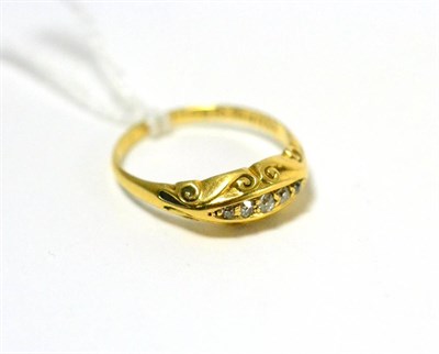 Lot 53 - An 18ct gold diamond five stone ring