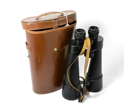 Lot 266 - A pair of Barr and Straud binoculars in fitted case