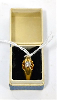 Lot 356 - An 18ct gold old cut diamond ring