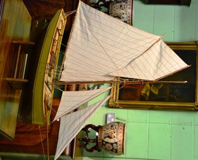 Lot 431 - A model yacht