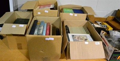 Lot 1001 - Quantity of books including Wedgwood, interiors, craft etc (five boxes)