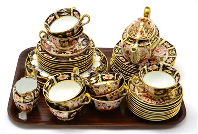 Lot 28 - A quantity of Royal Crown Derby Imari tea wares (teapot a.f.) (44)