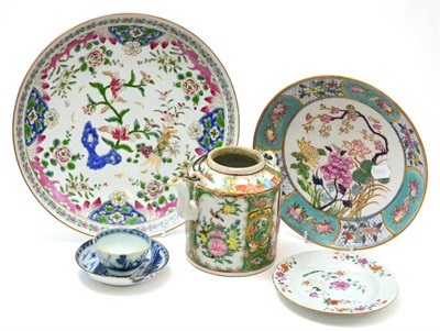 Lot 193 - A group of Chinese porcelain including a Canton famille rose teapot, tea bowl and saucer etc