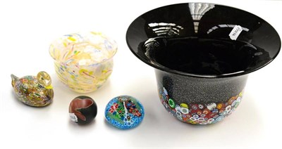 Lot 283 - Murano Vetreria Artistica Gambaro & Poggi glass bowl and four other pieces of Art glass (5)