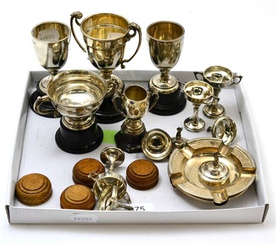 Lot 375 - A collection of nine various small silver golfing trophy cups and socles and a pair of ashtrays