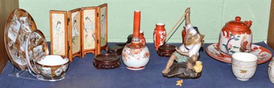 Lot 466 - A group of Japanese ceramics including Kyusu Banko ware teapot, Satsuma, Kutani, etc