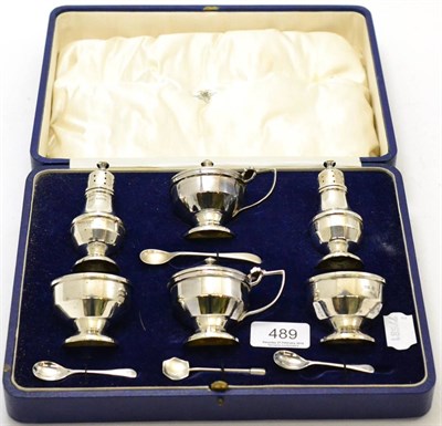 Lot 489 - A George VI silver condiment set by Mappin & Webb, Birmingham 1939 (cased)