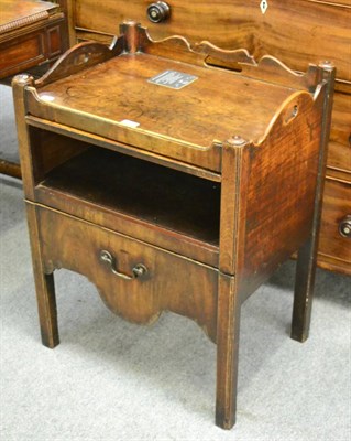 Lot 1184 - A George III mahogany commode