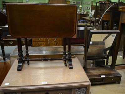 Lot 1211 - An Edwardian mahogany Sutherland table and a toilet mirror