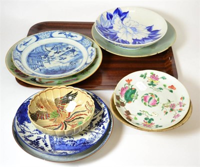 Lot 117 - A quantity of Chinese porcelain plates including 18th and 19th century examples (most a.f.)