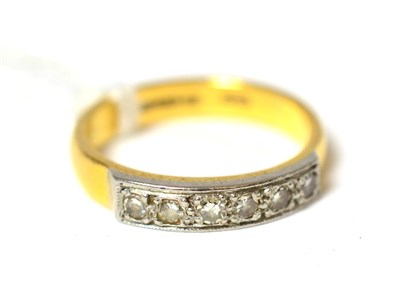 Lot 174 - A 22ct gold six stone diamond ring