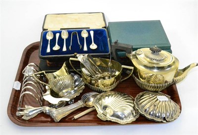 Lot 32 - Two cased sets of silver teaspoons (one missing), a quantity of assorted silver teaspoons,...