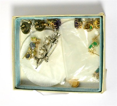 Lot 68 - A group of gold earrings and an emerald, amethyst, pearl and diamond brooch