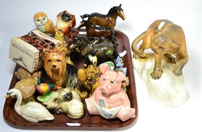 Lot 164 - A tray of pottery models including a large Beswick model of a mountain lion, Beswick horses,...
