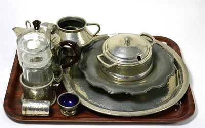 Lot 264 - A collection of miscellaneous 20th century pewter wares (qty) (on two trays)