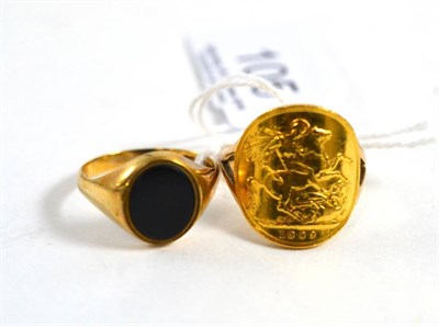 Lot 105 - A 9ct gold bent sovereign ring and 9ct gold signet ring set with a bloodstone (2)